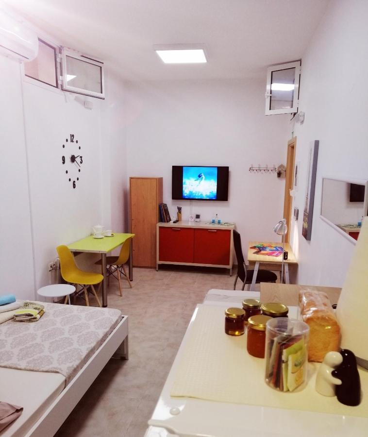 Maridel Underground Daire Kandiye Dış mekan fotoğraf